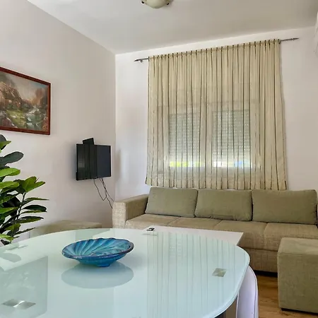 Seaview In Apartment Tisno