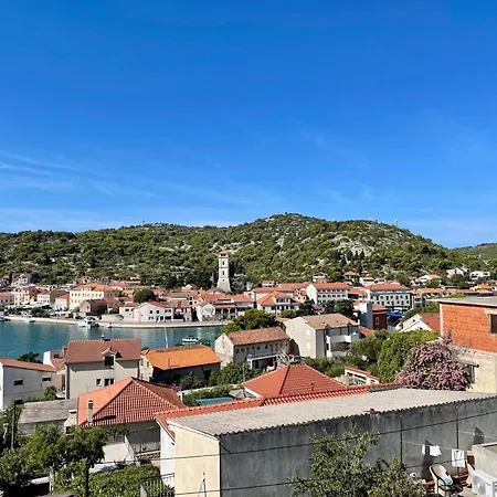 Apartment Seaview In Tisno